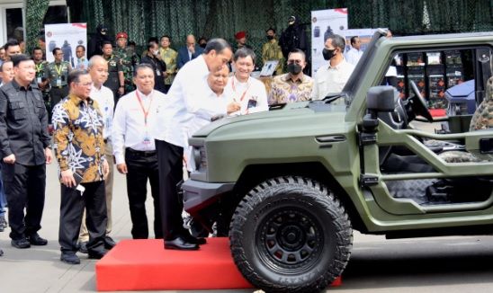 Jajal Kendaraan Baru, Presiden Jokowi Berikan Nama 