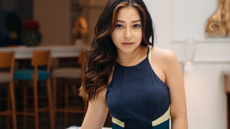 Nikita Willy Resmi Dilamar Cucu Bos Blue Bird