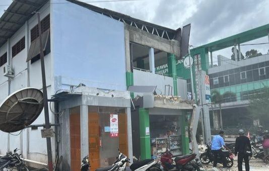 Breaking News!! Gempa Bumi di Jayapura, 4 Orang Meninggal Akibat Gempa Bumi