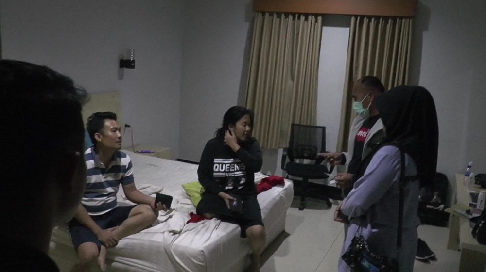 Lima Pasang Muda Mudi Diciduk Berduaan Di Kamar Hotel