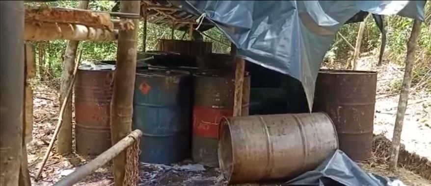 Polisi Grebek Lokasi Penyulingan Minyak Illegal Dan Drilling