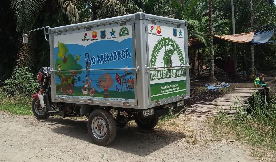 Melalui Perpustakaan Keliling, PetroChina Wujudkan Mimpi Literasi Hingga Pelosok Desa Terjun Gajah