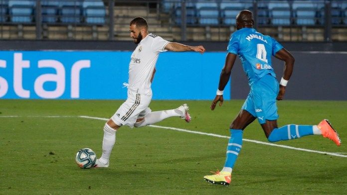 Cetak Dua Gol ke Gawang Valencia, Benzema Geser Legenda Madrid