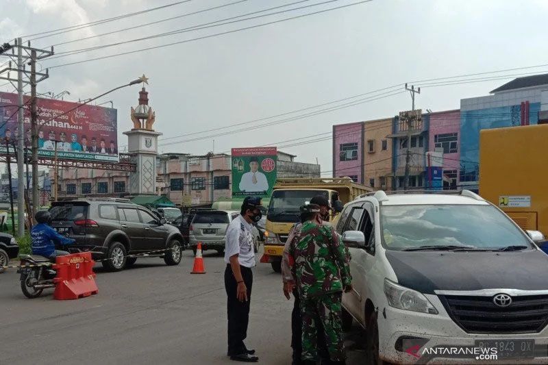 Mau Masuk Palembang, 1.500 Kendaraan Pemudik Diminta Memutar Balik