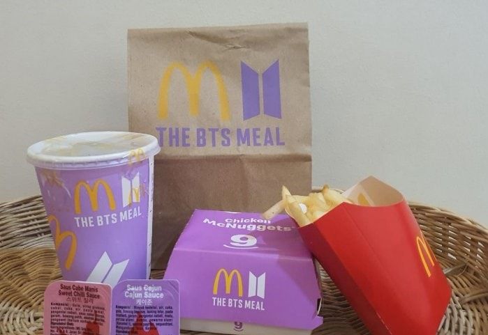 Fenomenalnya BTS Meal, Sampai Paperbag Bekasnya pun Dijual Mahal