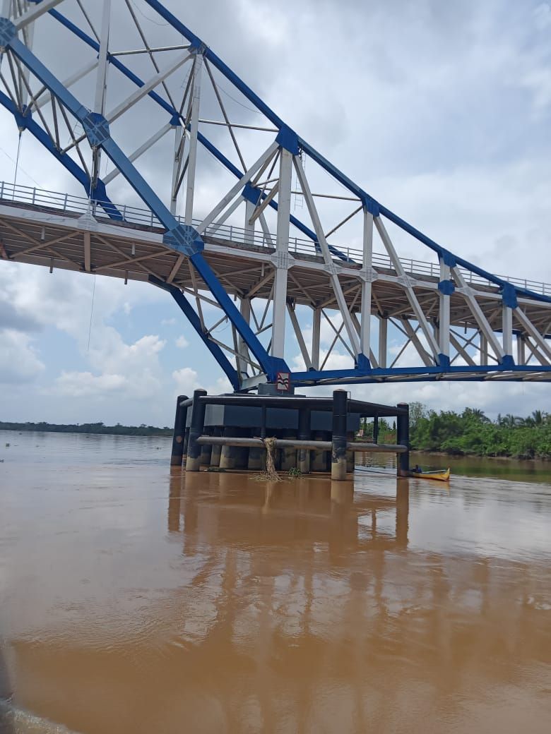 Kembali Terulang, Tiang Jembatan Muara Sabak Diserempet Kapal