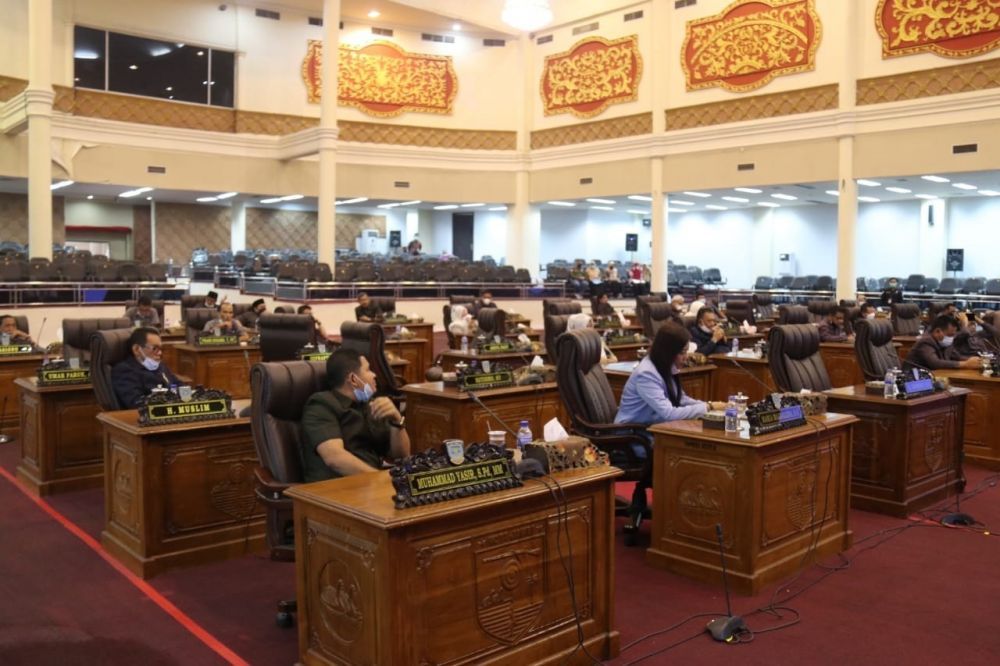 DPRD Kota Jambi Gelar Paripurna Jawaban Eksekutif Terhadap Pandangan Umum Fraksi atas LKPJ Walikota Jambi Tahun 2020