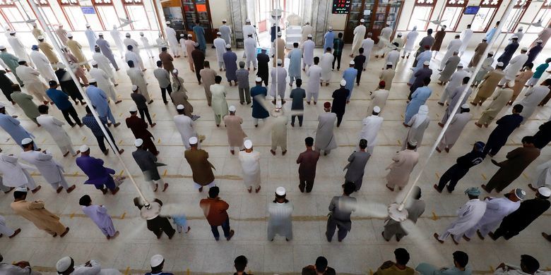 Soal Salat Jumat Ganjil Genap, MUI Sarankan Perbanyak Tempat Ibadah