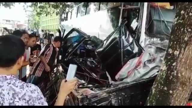 Bus Family Raya Tabrak Mobil Pickup Di Jalinsum Km 3 Bangko, Tiga orang Tewas