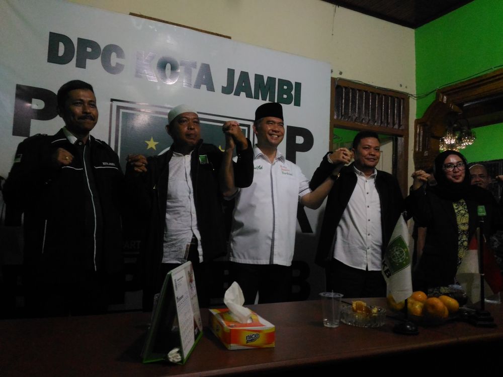 Fasha Genapkan Sepuluh Parpol, Empat Kandidat Mendaftar di PKB