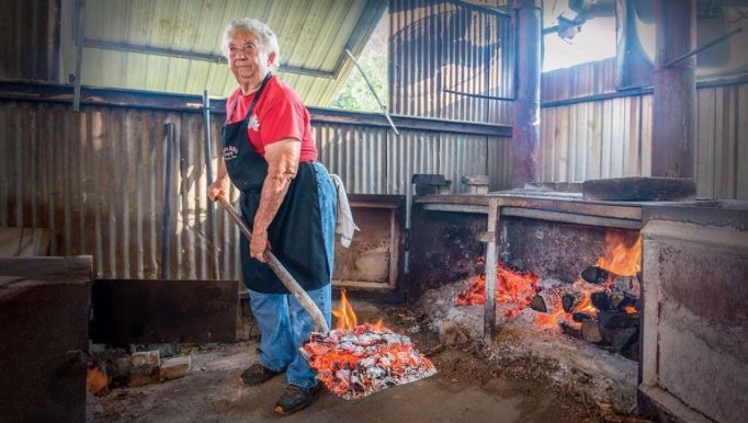 Umur Panjang Nenek Barbeque