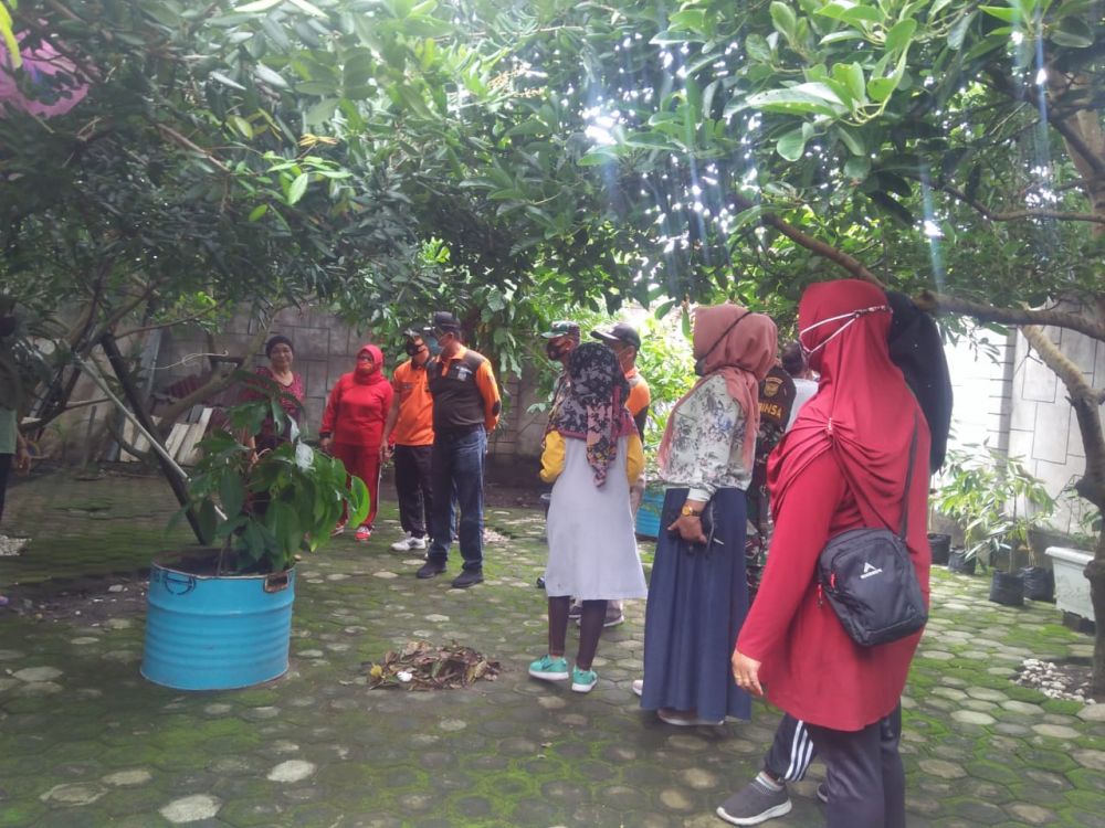 Kecamatan Jambi Selatan Melaksanakan Gotong Royong Persiapan Lomba 10 Program Pokok PKK