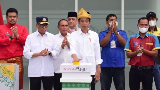 Presiden RI Jokowi Resmikan Dua Terminal Baru Di Sumatera Utara, Presiden RI Jokowi : Budaya Menggunakan Transportasi Bus ini Bisa Dikembangkan