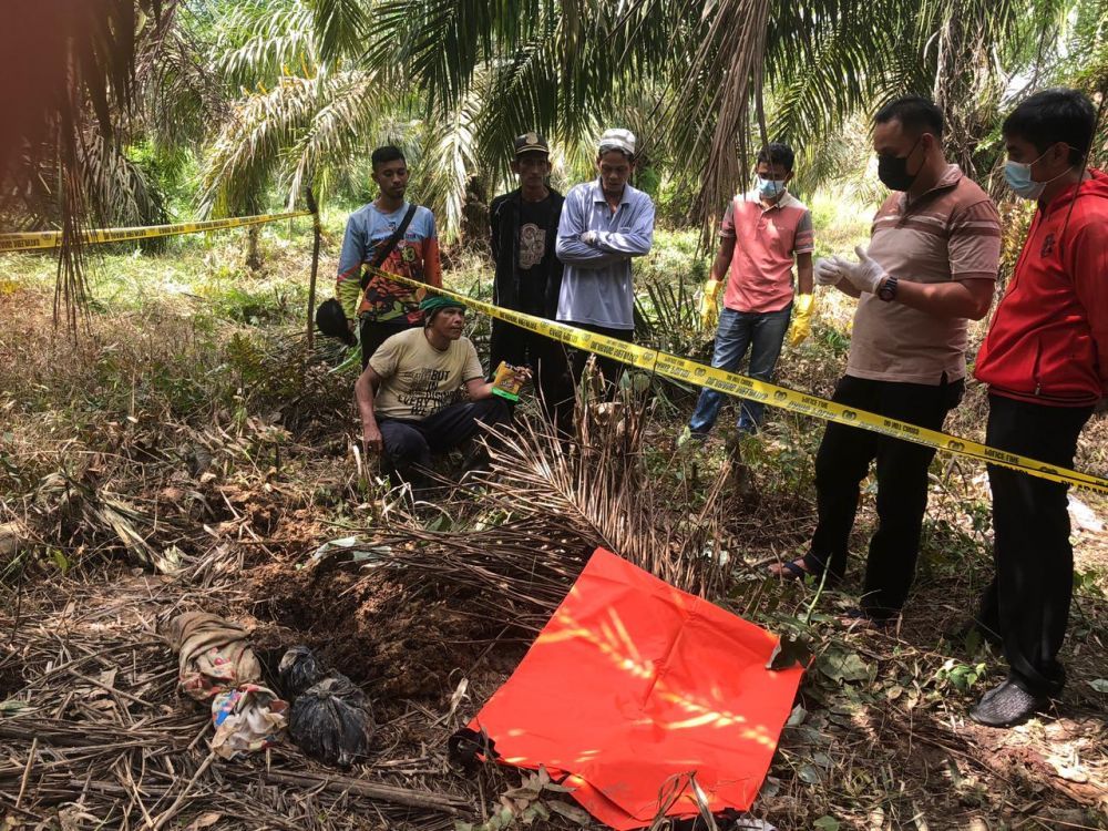 Di Tanjabtim, Warga Temukan Mayat Bayi di Kebun Sawit