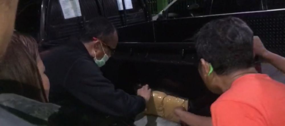 Seorang Wanita Simpan 39 Paket Sabu Dalam Body Mobil