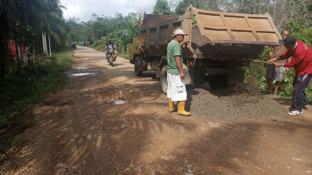 Ditengah Pandemi Covid, Semangat Warga Desa Pasar Terusan Batanghari Semakin Berkobar Sambut HUT RI ke-75